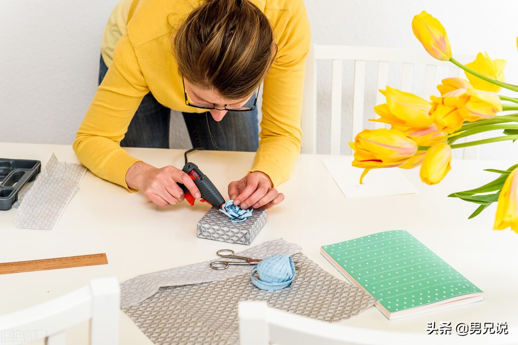 推广软文写作300字,如何将微博软文打造成为热门话题