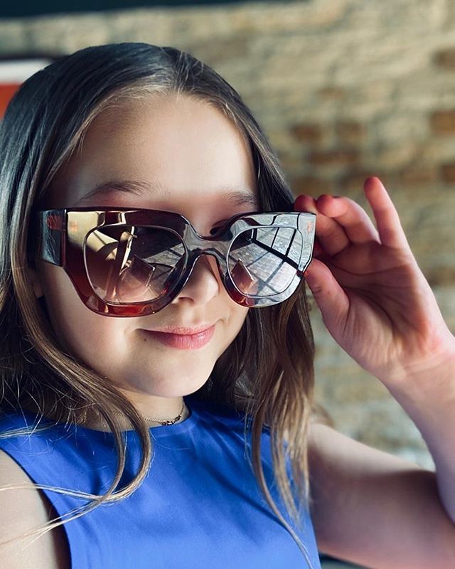 贝克汉姆小七走路霸气,贝克汉姆小七大变化