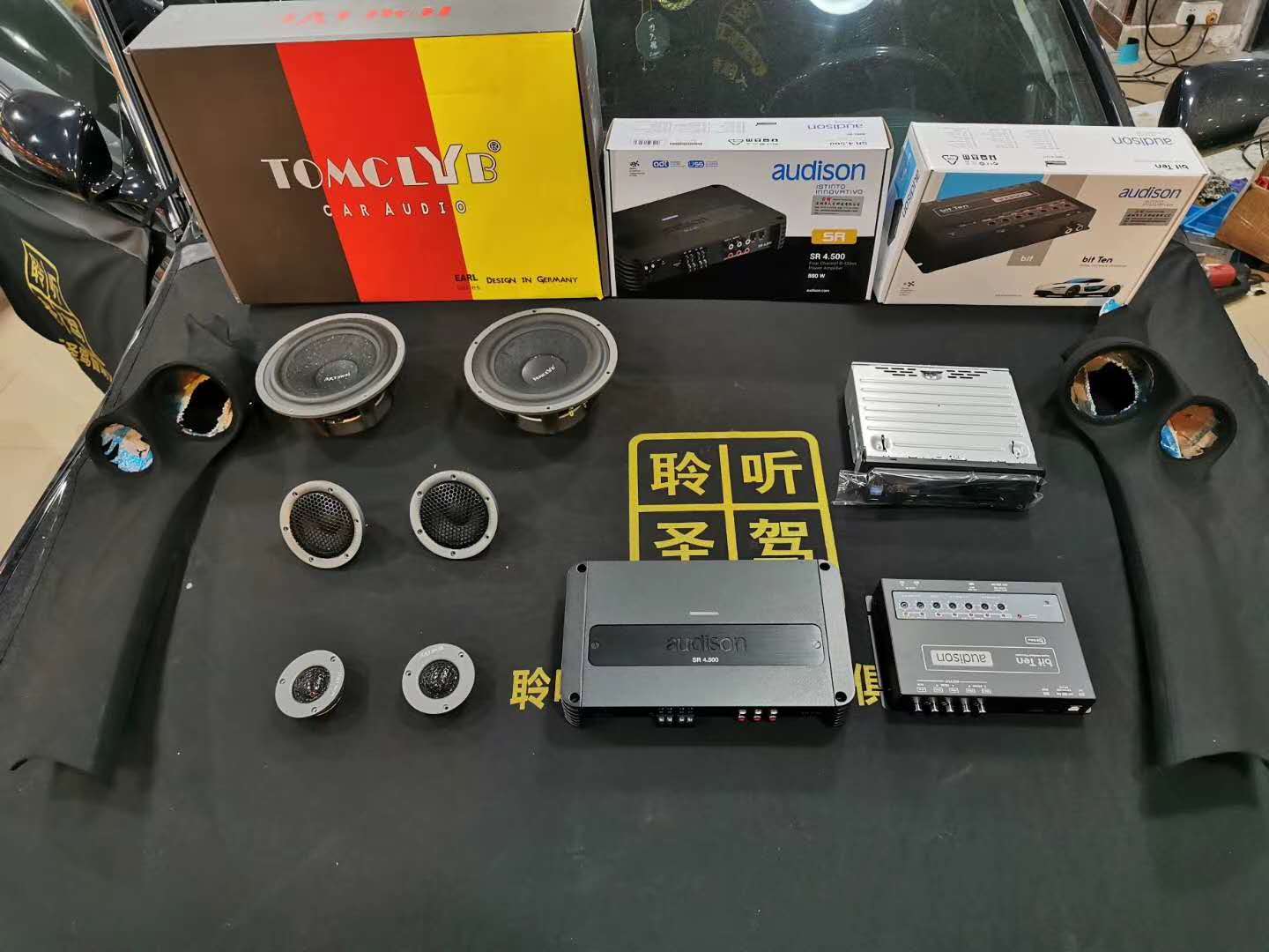 锐志改装音响多少钱,05丰田锐志原车音响