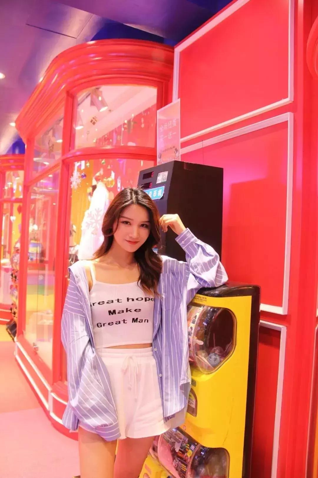 西湖边的游乐场,杭州玩具王国儿童乐园