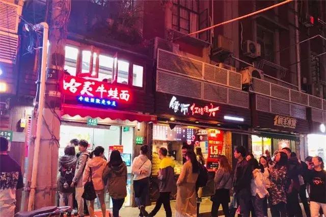 上海最凶的面店,上海排队最夸张的店