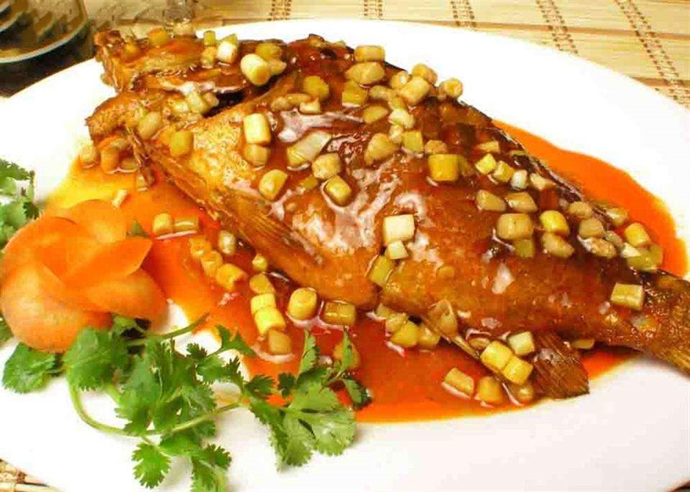 东坡墨鱼的正确吃法,四川地区传统名菜东坡墨鱼