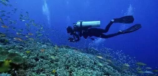 不出国门异域风光,不出国门就能看到各地风情