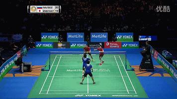 打羽毛球的第一步,儿童羽毛球的发球入门视频