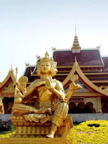 皇帝也会被骗？泰国镇国至宝，价值20亿的翡翠佛很可能不是翡翠