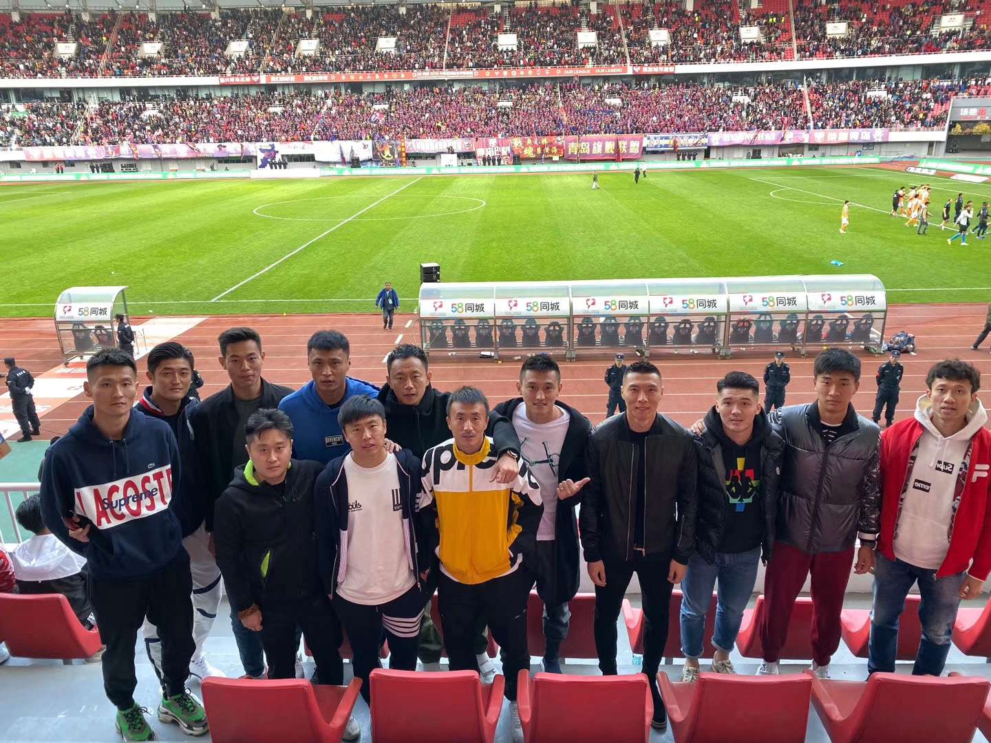 足球大佬出场,山东足球篮球老大哥