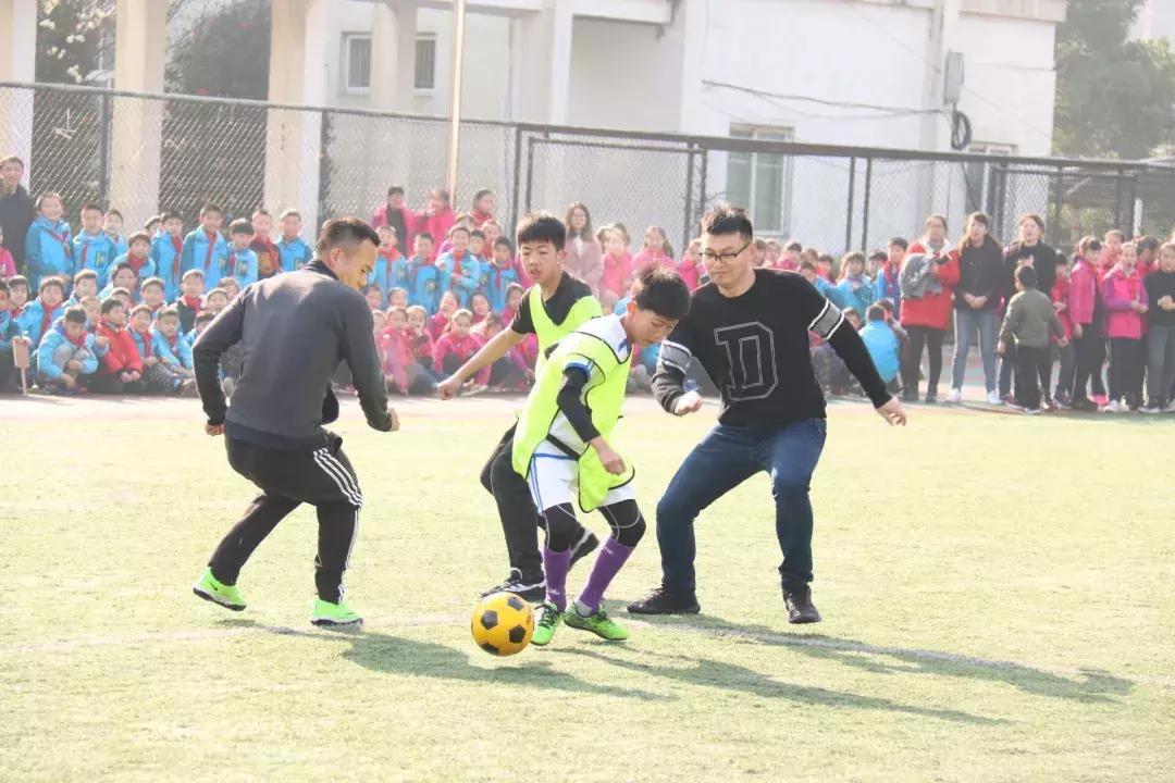 激情的篮球比赛,激情足球