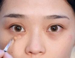 日常眼妆这样画自然清爽更耐看,日常眼妆小技巧三步轻松搞定眼妆