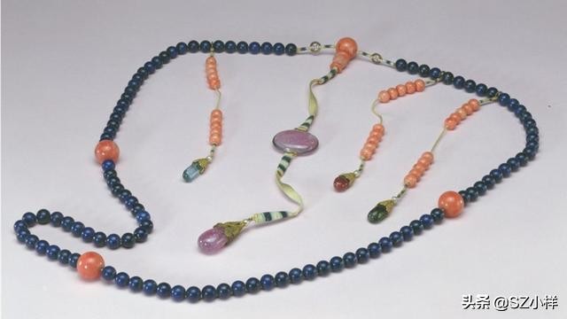 蓝色青金石宝石有哪些,备受历代皇帝喜爱青金石简介