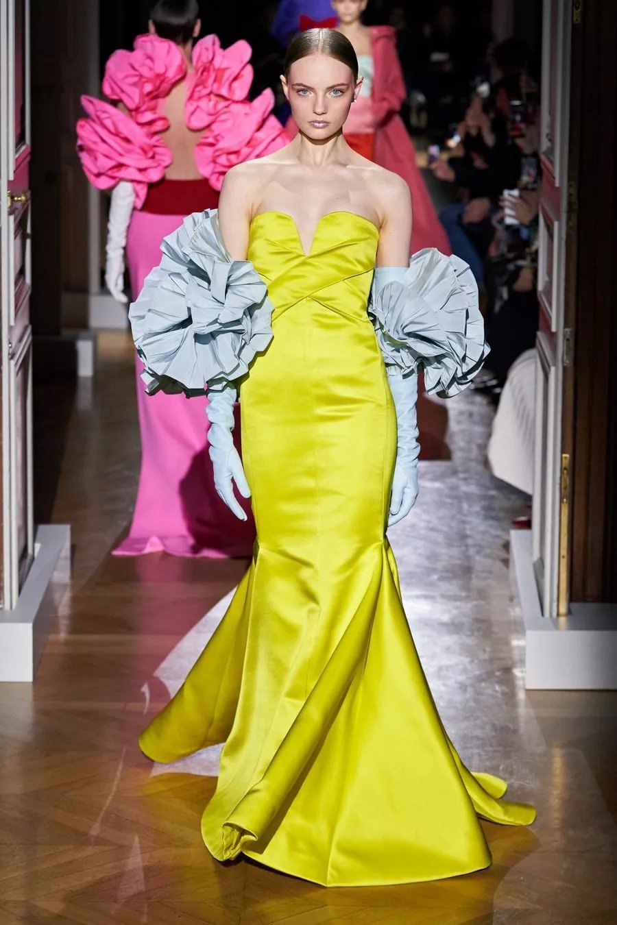 2020巴黎秋冬高定时装周完整版 (2019年春夏巴黎高定时装周)