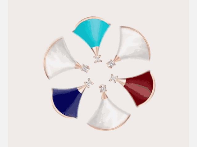 国内周大福卡地亚多少钱,周大福卡地亚买宽版还是细版