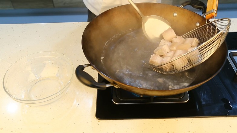 红烧肉一收汁发苦,红烧肉一下锅马上就焦了