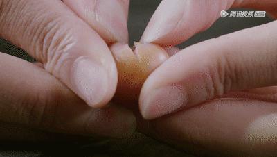 一个男人嘴特馋好不好,男人老是馋肉怎么回事