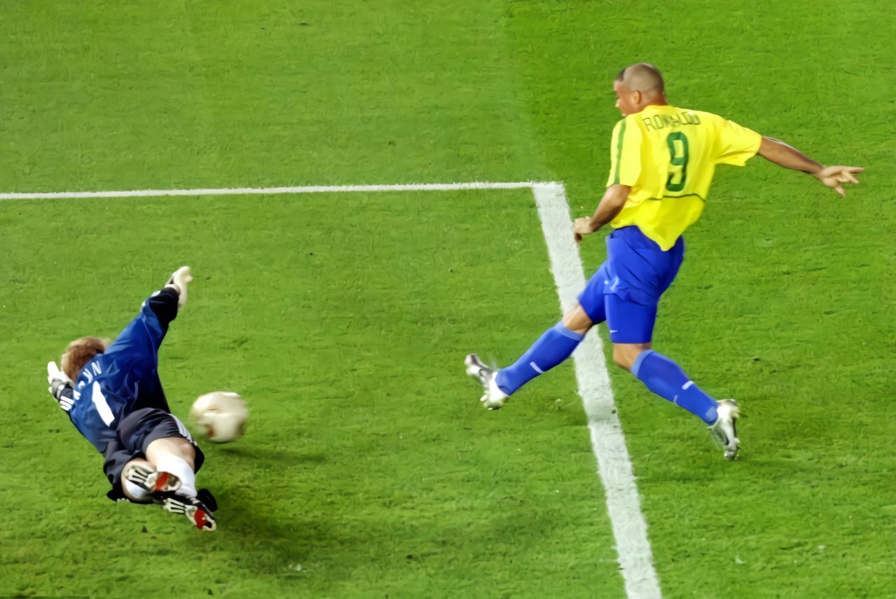 fifaonline齐达内和博格坎普,fifa足球世界齐达内和博格坎普