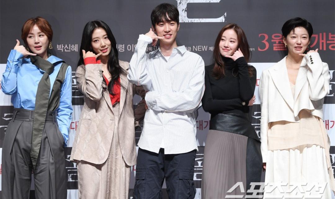 韩国再出惊悚爆款，把穿越玩出新高度，谎言真相、天堂地狱任你选