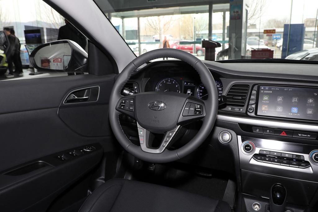 中型轿车性价比高推荐,中型轿车3万左右推荐