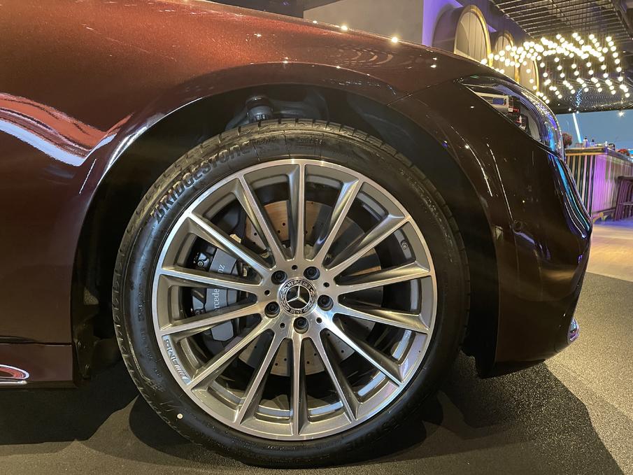 全新奔驰S级导购：89.98万的丐版很香，但我不建议你入手？