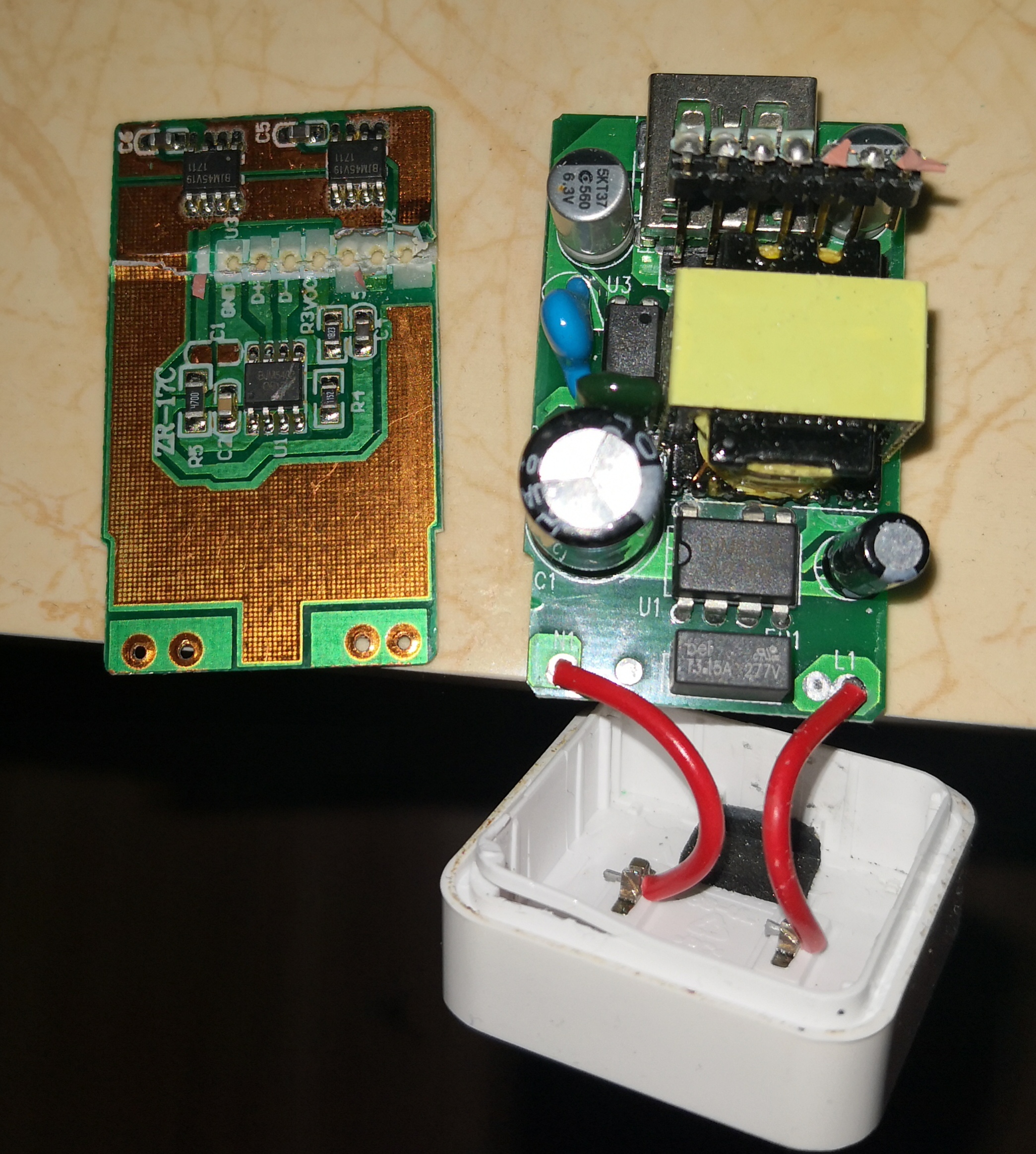 山寨也越来越舍得花成本了！拆解一个高仿的山货OPPO充电头