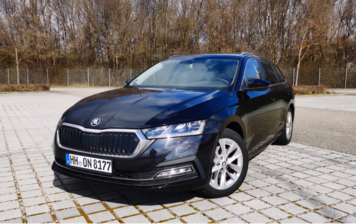 第四代斯柯达明锐国内版,明锐和高尔夫对比差别