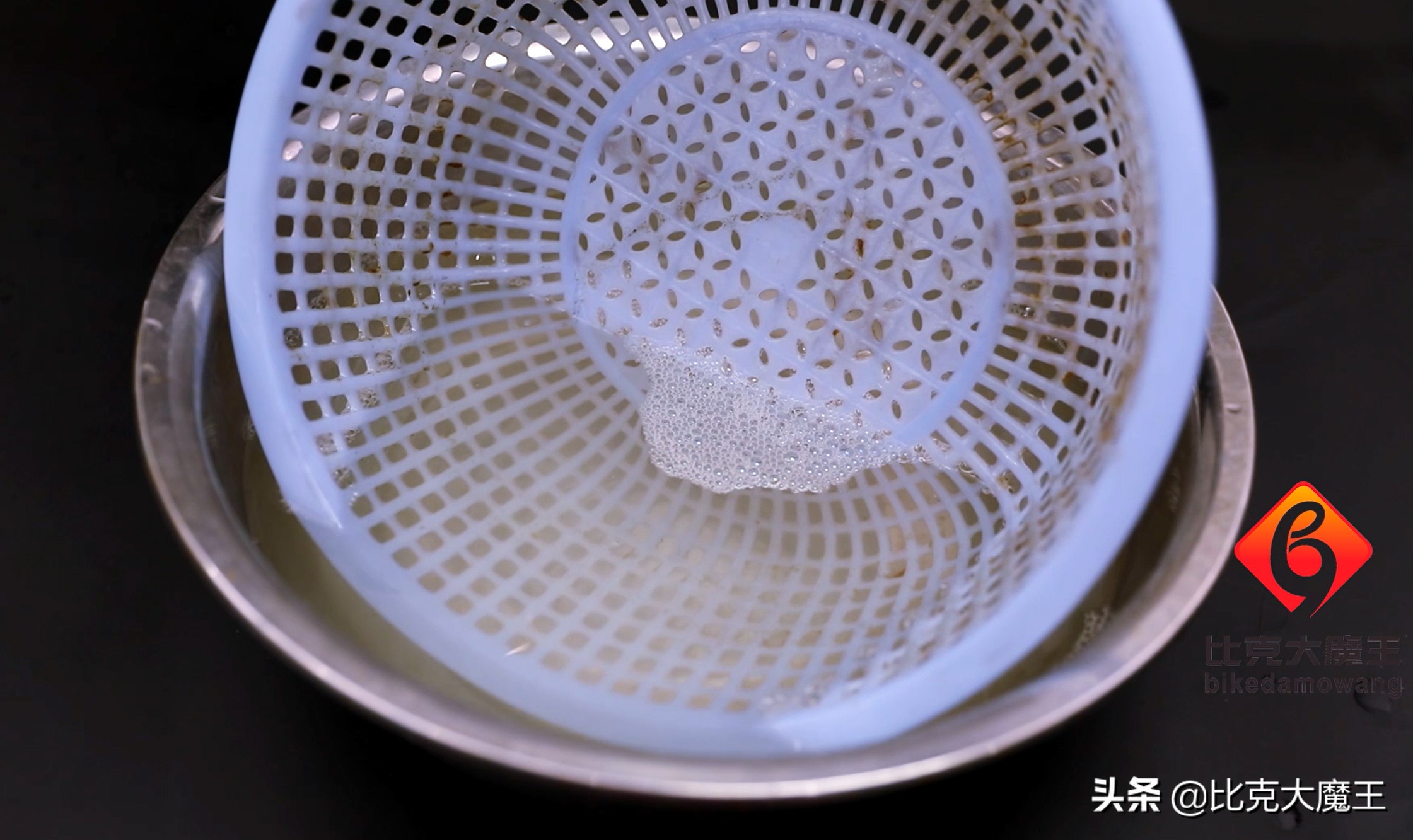 厨房清洁小妙招菜篮,厨房菜篮子清洗