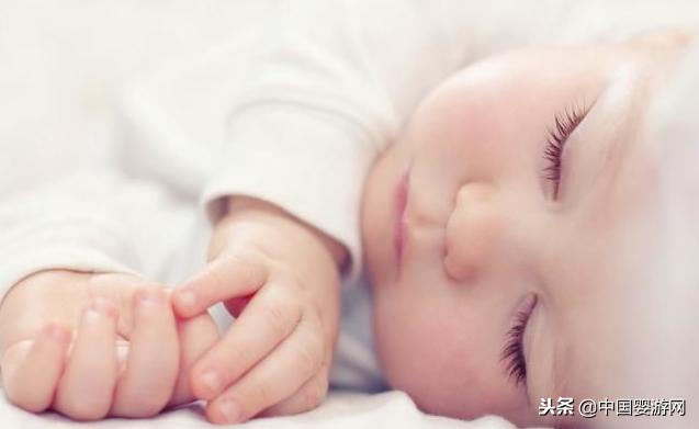 新生儿不好好吃奶瓶,新生儿不肯吃的原因和解决措施