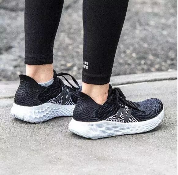 在还没有进入2020年之际，我已经宣布...明年提前「破产」了