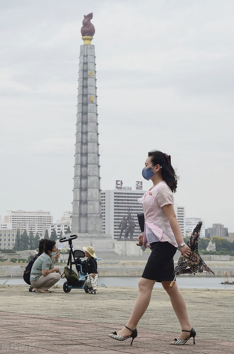 不复杂的朝鲜人，容易相信别人