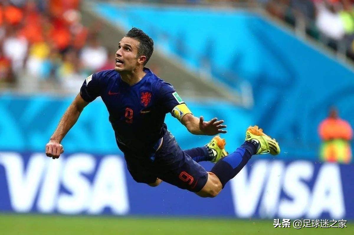 荷兰足球历届边锋,荷兰足球史上五大边锋巨星