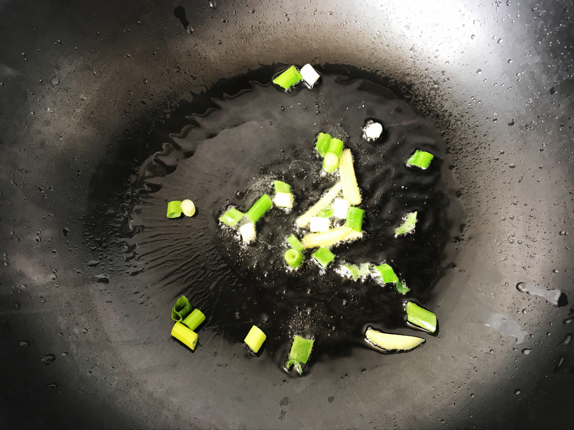 炒嫩豆腐正宗做法,豆腐太嫩一碰就碎怎么烧