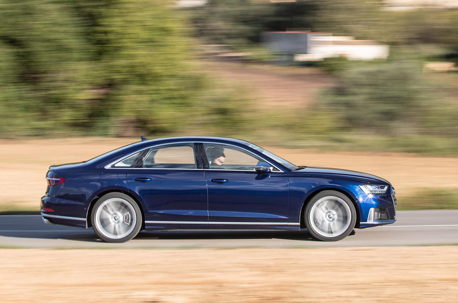 奥迪s8和奥迪rs7哪个档次定位更高,3.8秒破百的车有哪些燃油车