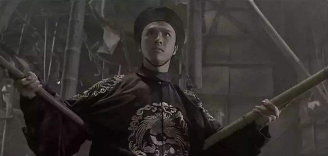 甄子丹：摸爬滚打37年，终凭《叶问》成为巨星，始终怀揣中国心