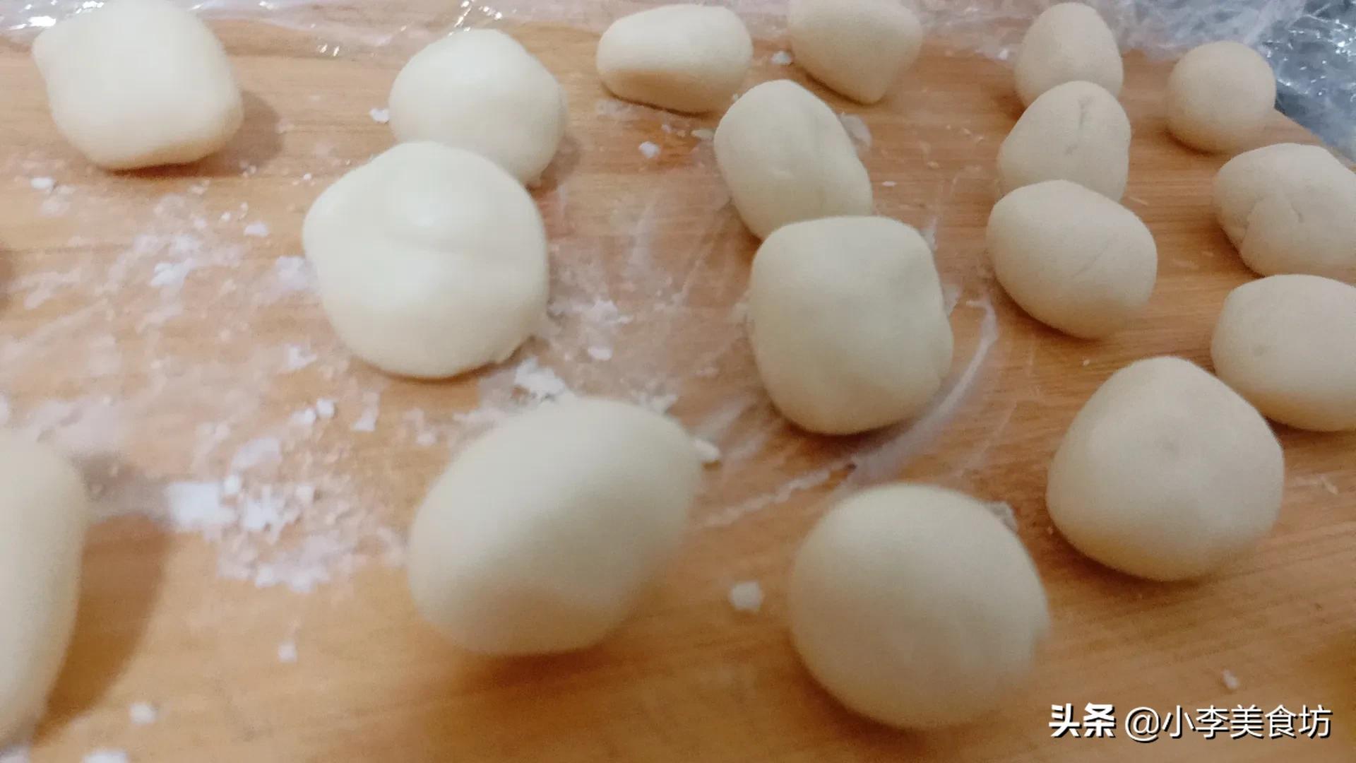 家庭酥皮绿豆饼做法,家庭版自制酥皮绿豆饼