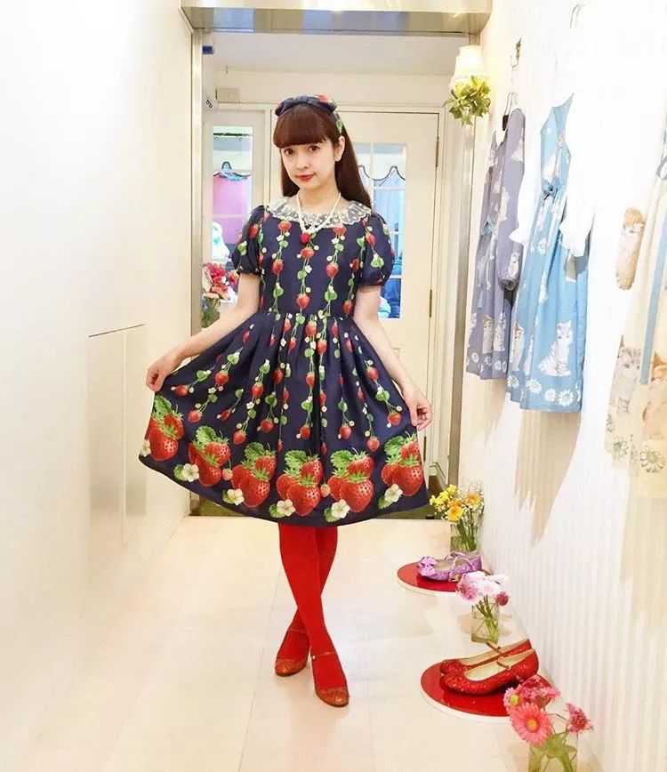Lo娘最爱的草莓裙！连女神美沙子都疯狂种草