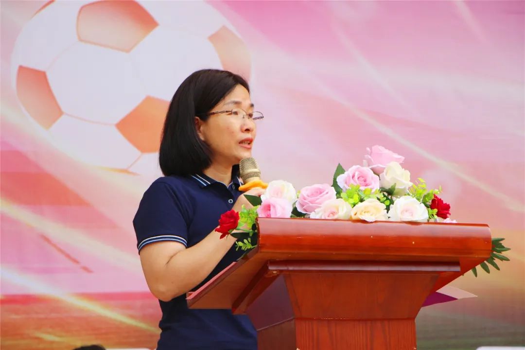 校园足球点燃绿茵梦想,校园足球联赛拉开序幕