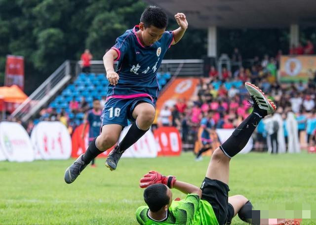 前国脚杜威谈足球,杜威加盟恒大