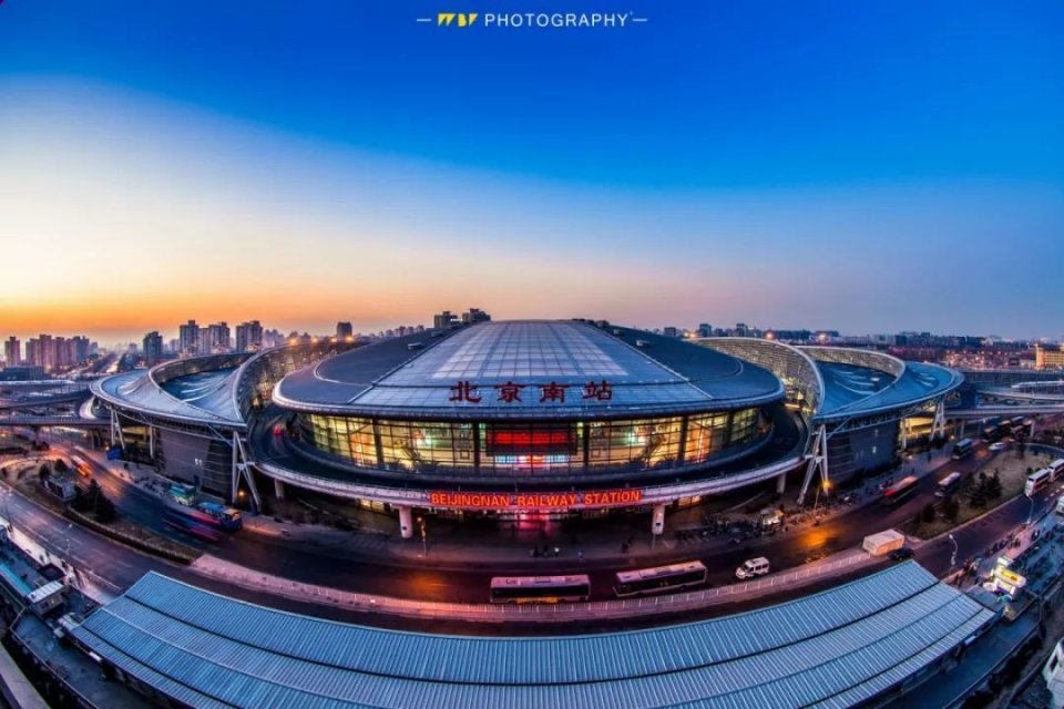 传疯了！北京第一美女找工作，简历惊呆全国！