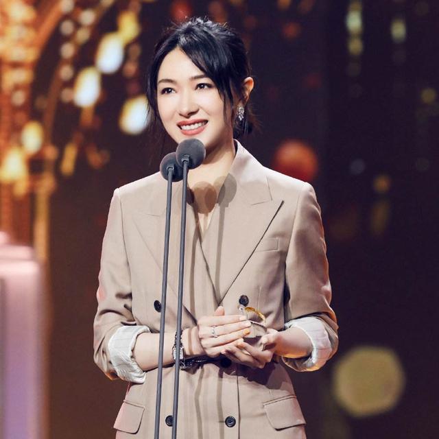 万茜乘风破浪的姐姐谦虚的样子,万茜魅力有多强