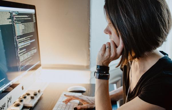 正规的微信商家客服外包,微信运营客服的好处