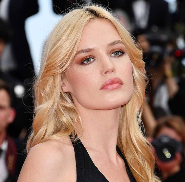 遮眼袋和法令纹的技巧和产品,明星都用什么去眼袋黑眼圈