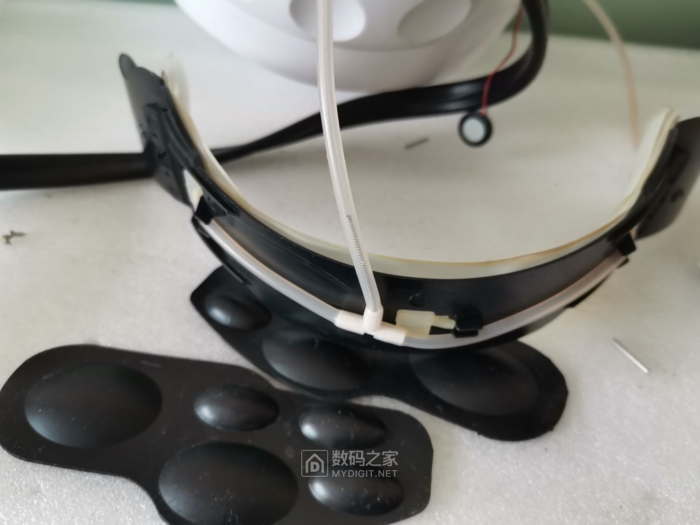 头部按摩器八爪式拆解,头部按摩器评测视频