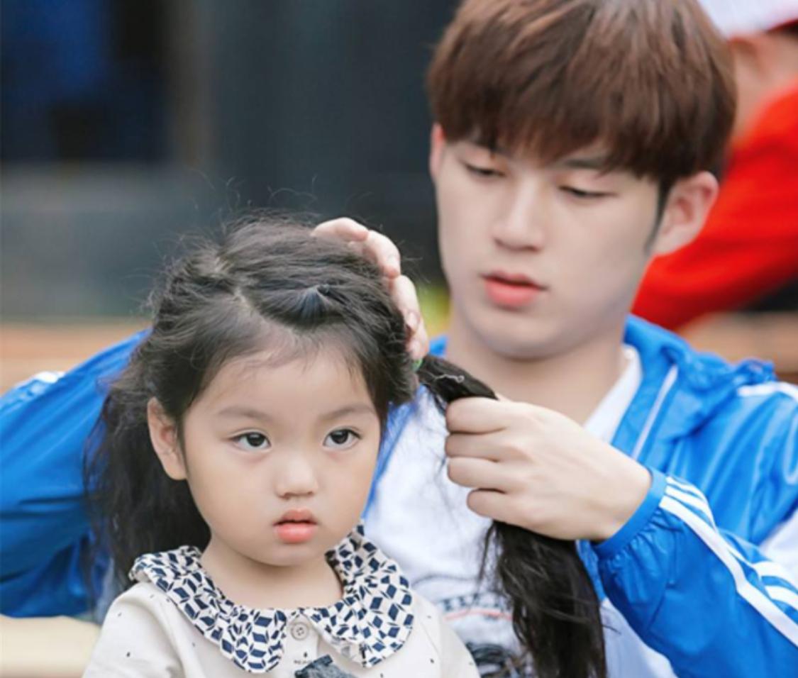 阿拉蕾养弟弟视频完整版,阿拉蕾4岁养家