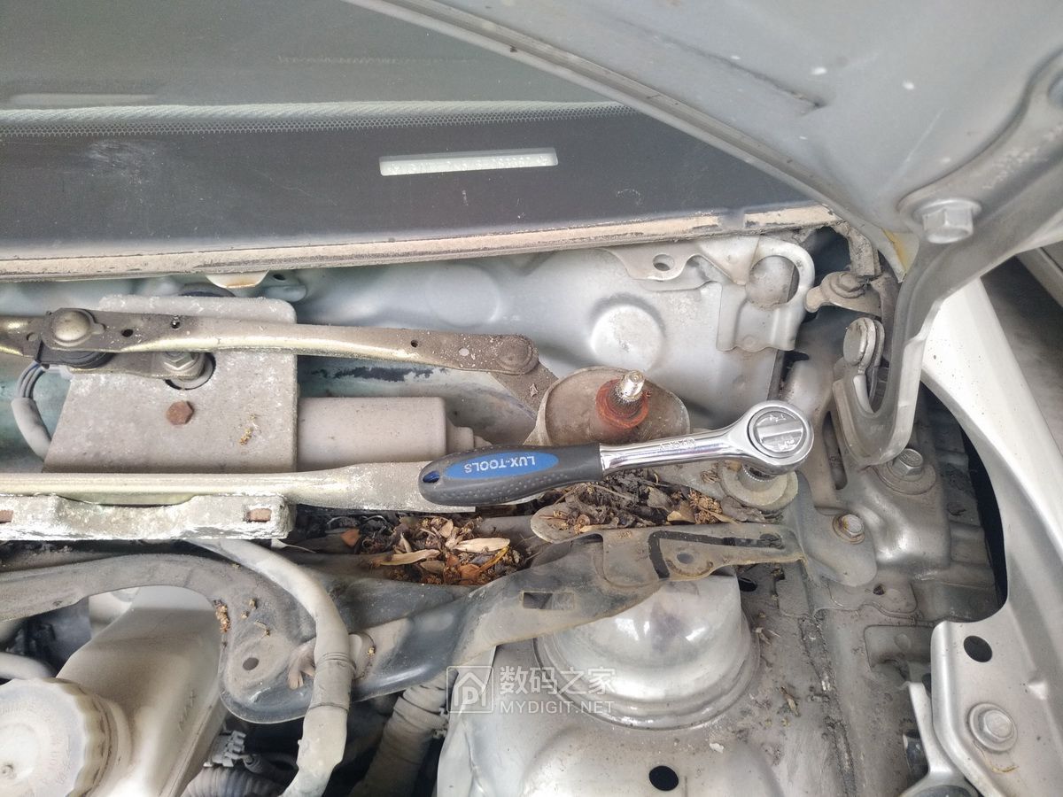 长城c30雨刮器维修视频,长城c30雨刷连杆怎么修