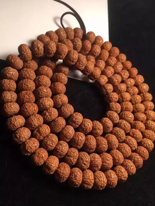 色差很严重的菩提有哪些,菩提最简单鉴别