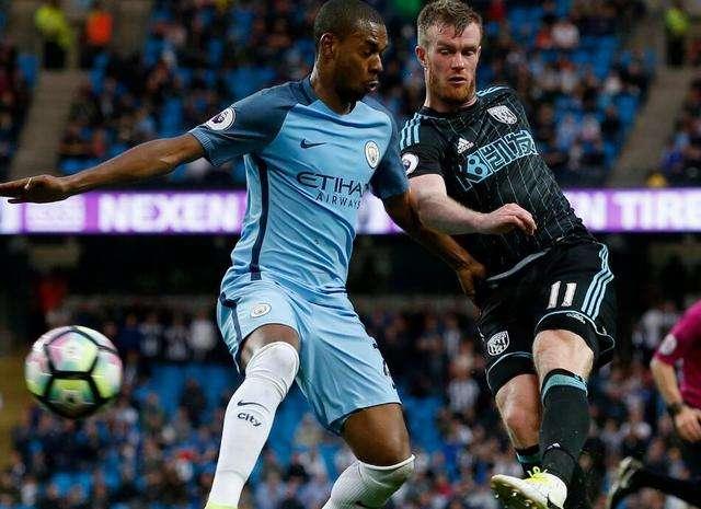 前英超巨星点出曼城最大软肋,瓜帅为一个自负决定买单,追悔莫及