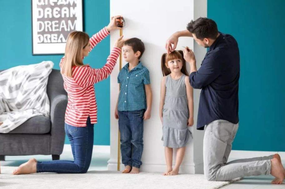 四种孩子当心长不高,原来这样做会导致孩子长不高