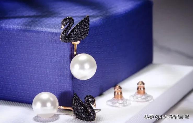 施华洛世奇百年纪念天鹅,施华洛世奇125周年纪念玫瑰金天鹅