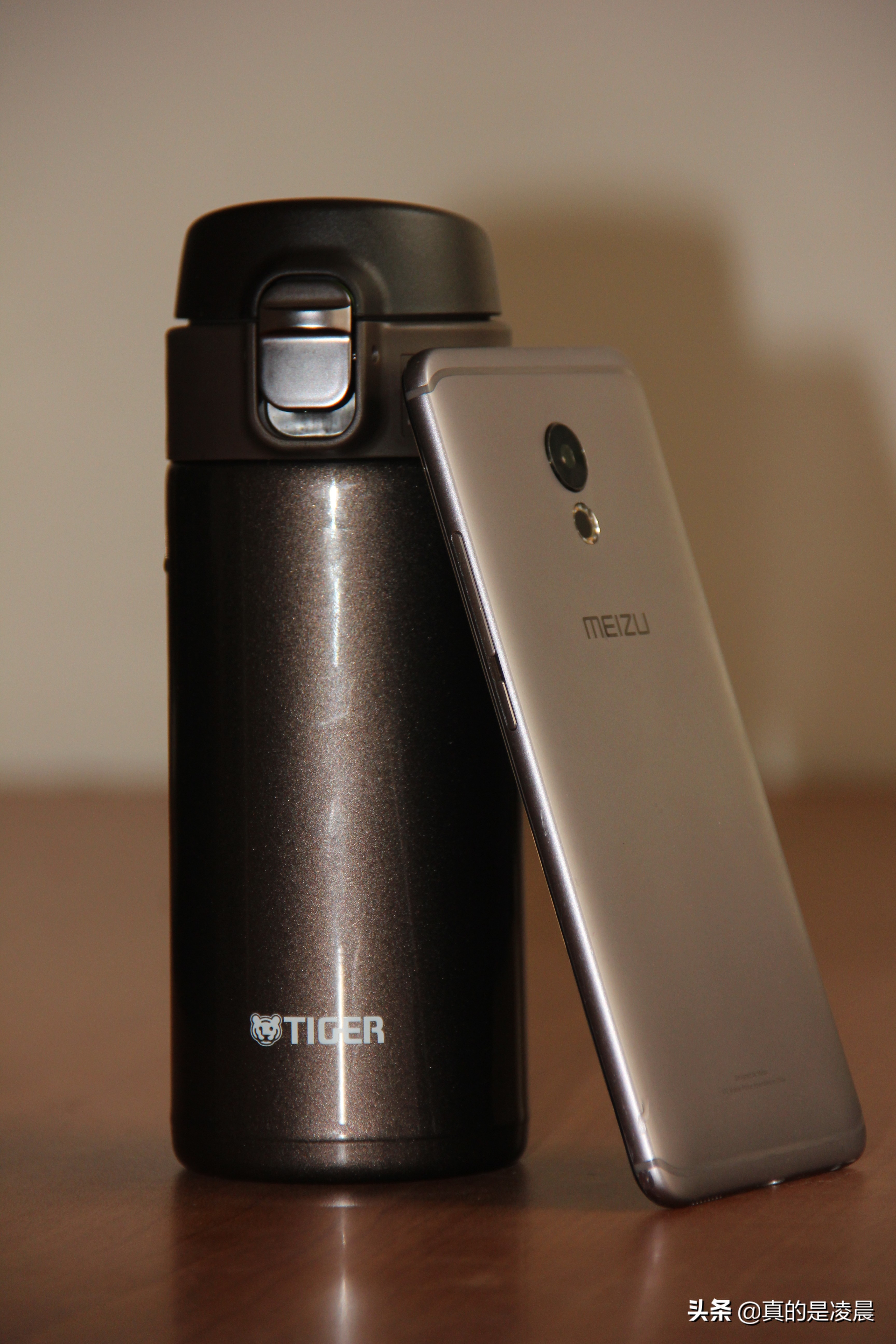 tiger虎牌梦重力保温杯现货,虎牌保温杯梦重力钢本色