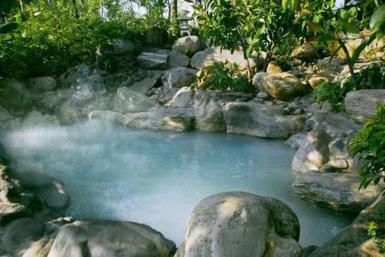 日本高山温泉旅游攻略,日本传统温泉旅游攻略