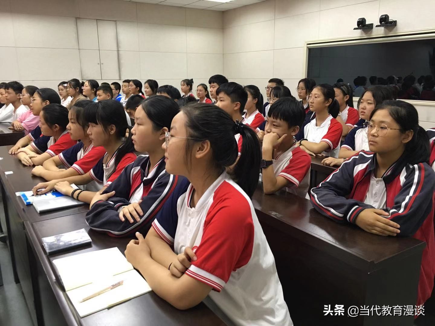 鐜板満鐩存挱瀛︽牎鎹㈠眾閫変妇,瀛︽牎鎹㈠眾閫変妇娲诲姩淇℃伅