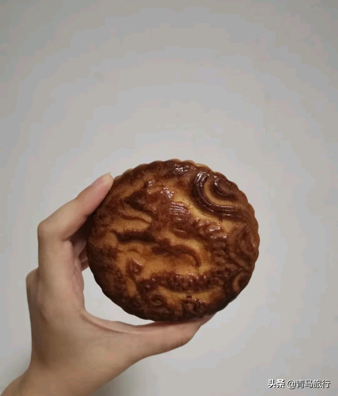 老字号排队买月饼人多 (实拍天津人排队买月饼)